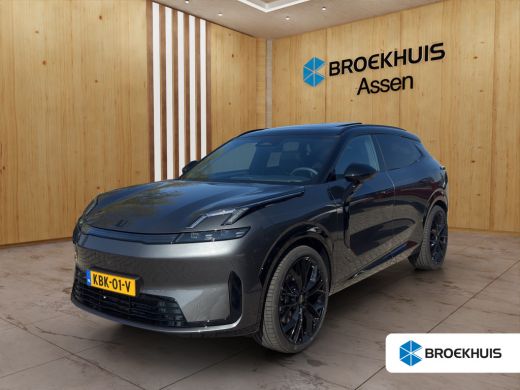 Lynk & Co 08 More | 22 inch velgen | | 360 camera | Panoramadak | Stoelventilatie |