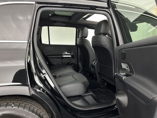 Mercedes-Benz GLB 200 Business Solution Luxury (INCL-BTW) *PANO | LEATHER | FULL-LED | AMBIENTLIGHT | HEATED-SPORTS... ActivLease financial lease