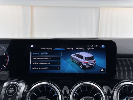 Mercedes-Benz GLB 200 Business Solution Luxury (INCL-BTW) *PANO | LEATHER | FULL-LED | AMBIENTLIGHT | HEATED-SPORTS... ActivLease financial lease