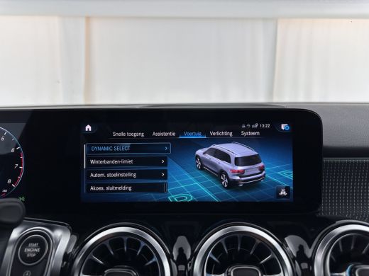 Mercedes-Benz GLB 200 Business Solution Luxury (INCL-BTW) *PANO | LEATHER | FULL-LED | AMBIENTLIGHT | HEATED-SPORTS... ActivLease financial lease