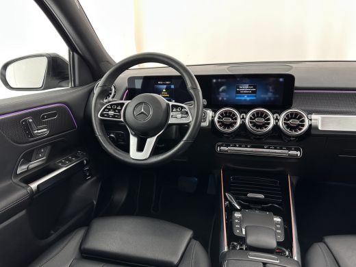 Mercedes-Benz GLB 200 Business Solution Luxury (INCL-BTW) *PANO | LEATHER | FULL-LED | AMBIENTLIGHT | HEATED-SPORTS... ActivLease financial lease