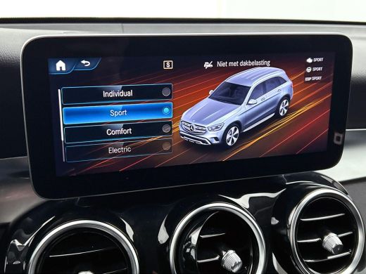 Mercedes-Benz GLC 300e 4MATIC Business Solution Luxury CAMERA | TREKHAAK | NAVI & CARPLAY ActivLease financial lease