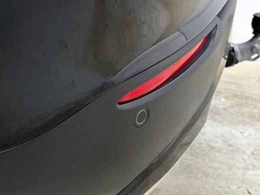 Mercedes-Benz GLC 300e 4MATIC Business Solution Luxury CAMERA | TREKHAAK | NAVI & CARPLAY ActivLease financial lease