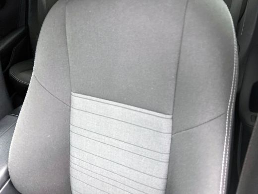 Mercedes-Benz GLC 300e 4MATIC Business Solution Luxury CAMERA | TREKHAAK | NAVI & CARPLAY ActivLease financial lease