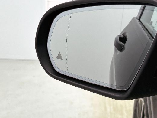 Mercedes-Benz GLC 300e 4MATIC Business Solution Luxury CAMERA | TREKHAAK | NAVI & CARPLAY ActivLease financial lease