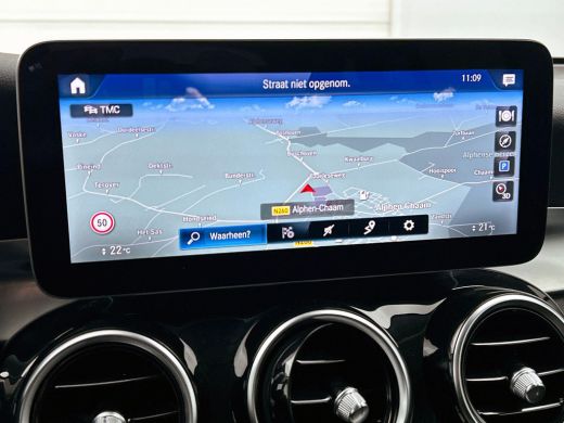 Mercedes-Benz GLC 300e 4MATIC Business Solution Luxury CAMERA | TREKHAAK | NAVI & CARPLAY ActivLease financial lease