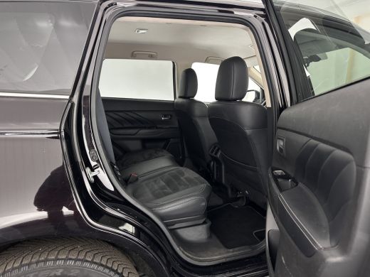 Mitsubishi Outlander 2.4 PHEV Intense (Plug-in) (INCL-BTW) *LEATHER-MICROFIBRE | FULL-LED | KEYLESS | BLINDSPOT | CAME... ActivLease financial lease