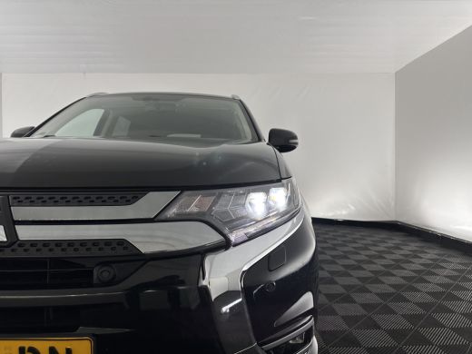Mitsubishi Outlander 2.4 PHEV Intense (Plug-in) (INCL-BTW) *LEATHER-MICROFIBRE | FULL-LED | KEYLESS | BLINDSPOT | CAME... ActivLease financial lease