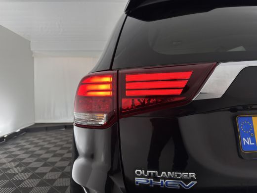 Mitsubishi Outlander 2.4 PHEV Intense (Plug-in) (INCL-BTW) *LEATHER-MICROFIBRE | FULL-LED | KEYLESS | BLINDSPOT | CAME... ActivLease financial lease