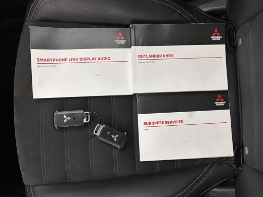 Mitsubishi Outlander 2.4 PHEV Intense (Plug-in) (INCL-BTW) *LEATHER-MICROFIBRE | FULL-LED | KEYLESS | BLINDSPOT | CAME... ActivLease financial lease