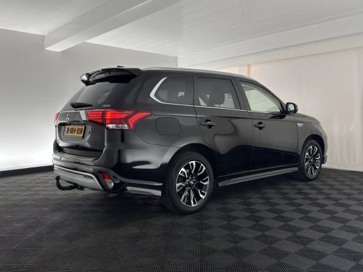 Mitsubishi Outlander 2.4 PHEV Intense (Plug-in) (INCL-BTW) *LEATHER-MICROFIBRE | FULL-LED | KEYLESS | BLINDSPOT | CAME... ActivLease financial lease