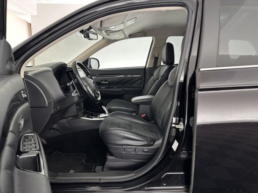 Mitsubishi Outlander 2.4 PHEV Intense (Plug-in) (INCL-BTW) *LEATHER-MICROFIBRE | FULL-LED | KEYLESS | BLINDSPOT | CAME... ActivLease financial lease
