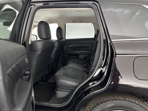 Mitsubishi Outlander 2.4 PHEV Intense (Plug-in) (INCL-BTW) *LEATHER-MICROFIBRE | FULL-LED | KEYLESS | BLINDSPOT | CAME... ActivLease financial lease