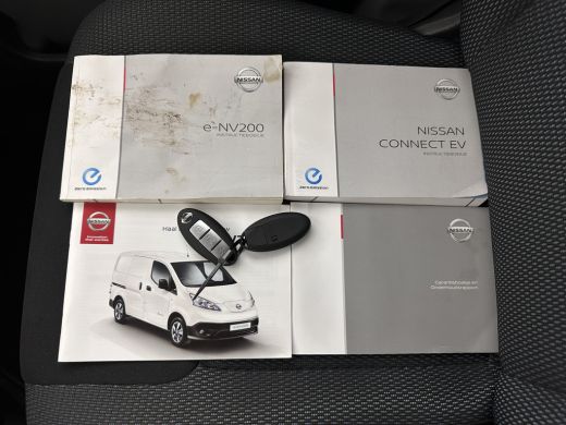 Nissan e-NV200 40 kWh Connect Edition [ 7-Pers. ] {SOH-95%} (INCL.BTW) *NAVI-FULLMAP | CAMERA | HEATED-COMFORTSE... ActivLease financial lease