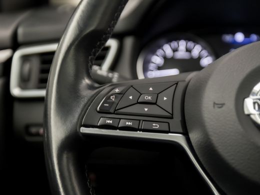 Nissan QASHQAI 1.3 DIG-T Sport 159Pk Automaat (PANORAMADAK, NAVIGATIE, 360 CAMERA, TREKHAAK, SPORTSTOELEN, GETIN... ActivLease financial lease