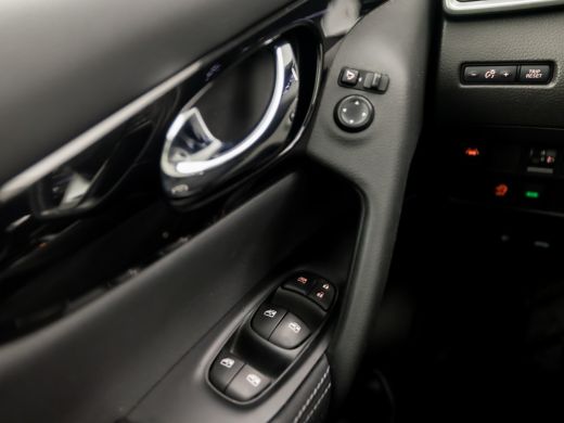 Nissan QASHQAI 1.3 DIG-T Sport 159Pk Automaat (PANORAMADAK, NAVIGATIE, 360 CAMERA, TREKHAAK, SPORTSTOELEN, GETIN... ActivLease financial lease