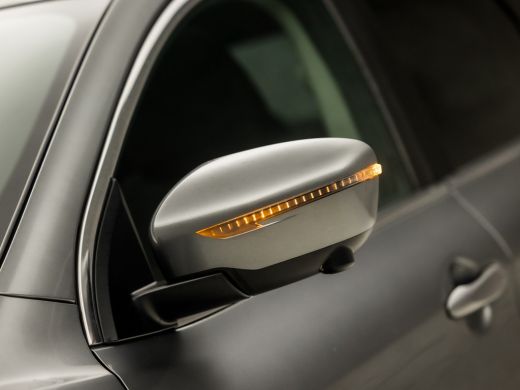 Nissan QASHQAI 1.3 DIG-T Sport 159Pk Automaat (PANORAMADAK, NAVIGATIE, 360 CAMERA, TREKHAAK, SPORTSTOELEN, GETIN... ActivLease financial lease