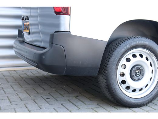 Opel Combo 1.5D 130PK L2H1 / NAVI / AIRCO / LED / PDC / CAMERA / BPM VRIJ / BETIMMERING / 1E EIGENAAR !! ActivLease financial lease