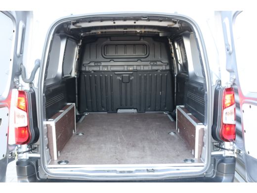 Opel Combo 1.5D 130PK L2H1 / NAVI / AIRCO / LED / PDC / CAMERA / BPM VRIJ / BETIMMERING / 1E EIGENAAR !! ActivLease financial lease