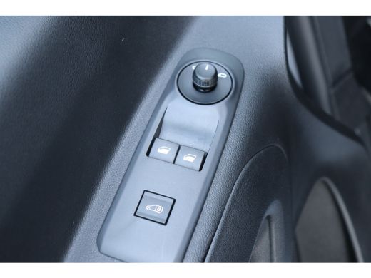 Opel Combo 1.5D 130PK L2H1 / NAVI / AIRCO / LED / PDC / CAMERA / BPM VRIJ / BETIMMERING / 1E EIGENAAR !! ActivLease financial lease