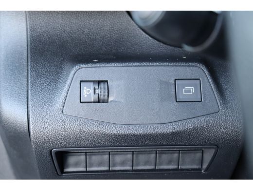 Opel Combo 1.5D 130PK L2H1 / NAVI / AIRCO / LED / PDC / CAMERA / BPM VRIJ / BETIMMERING / 1E EIGENAAR !! ActivLease financial lease