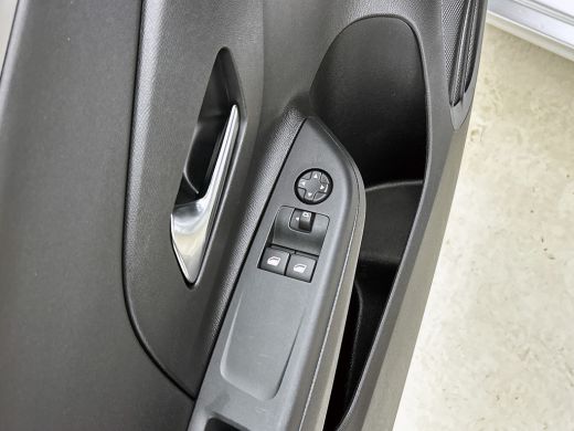 Opel Corsa-e Level 2 Edition 100KW / SOH 100% / 50 kWh Fase 3 / Airco-Ecc. / Cruise-ctr. / Apple Carplay Andro... ActivLease financial lease