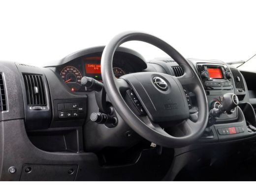 Opel Movano 2.2D 140pk Bakwagen met laadklep 1.060kg laadvermogen 08-2023 ActivLease financial lease