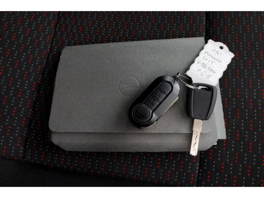 Opel Movano 2.2D 140pk Bakwagen met laadklep 1.060kg laadvermogen 08-2023 ActivLease financial lease