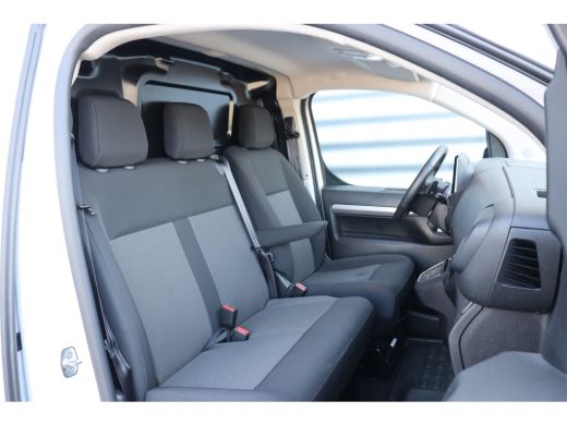 Opel Vivaro 2.0D 180PK L3H1 AUTOMAAT / NAVI / CLIMA / LED / PDC / BPM VRIJ / KEYLESS / BETIMMERING / WINTERPA... ActivLease financial lease