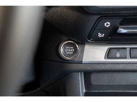 Opel Vivaro-e L3 75 kWh STX Edition | Lederen bekleding | Stoelverwarming | Camera | Keyless | Climate Controle... ActivLease financial lease