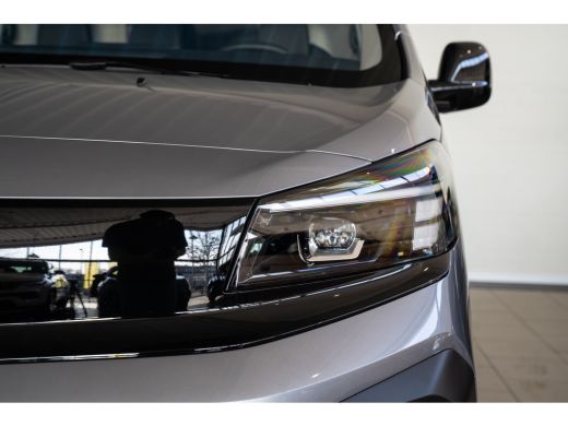 Opel Vivaro-e L3 75 kWh STX Edition | Lederen bekleding | Stoelverwarming | Camera | Keyless | Climate Controle... ActivLease financial lease