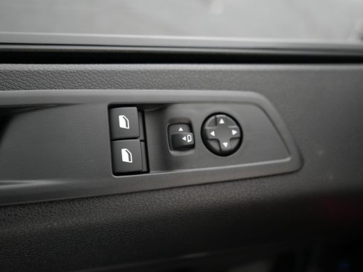 Opel Vivaro-e L3 75 kWh STX | Achterspoiler | City pakket | Comfort Pakket ActivLease financial lease