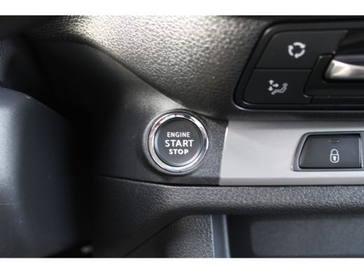 Opel Vivaro-e STX L3 75 kWh 136 PK | 8 JAAR GARANTIE | LEDER | CAMERA | BETIMMERING | STOEL + STUUR VERWARMING ... ActivLease financial lease