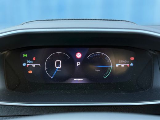 Peugeot 2008 1.2 Hybrid 136 GT Afdaal assistent | Achteruitrijcamera | Keyless start | Cruise control | Led in... ActivLease financial lease