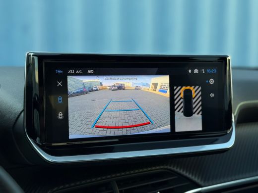 Peugeot 2008 1.2 Hybrid 136 GT Afdaal assistent | Achteruitrijcamera | Keyless start | Cruise control | Led in... ActivLease financial lease