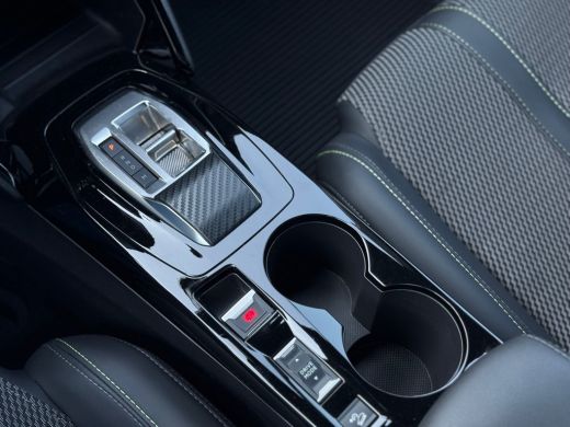 Peugeot 2008 1.2 Hybrid 136 GT Afdaal assistent | Achteruitrijcamera | Keyless start | Cruise control | Led in... ActivLease financial lease