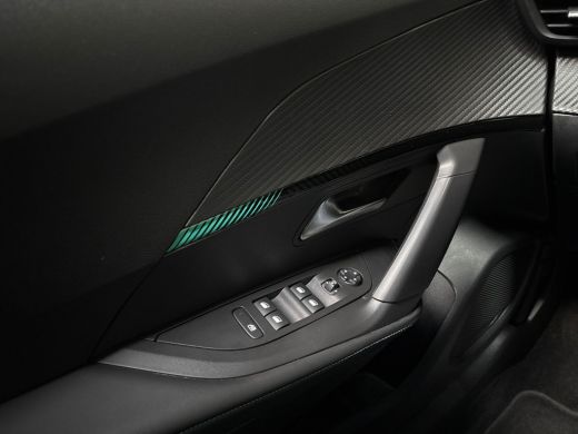Peugeot 2008 1.2 PureTech Allure Sport 131Pk (VIRTUAL COCKPIT, APPLE CARPLAY, 360 CAMERA, KEYLESS, LEDER, SPOR... ActivLease financial lease
