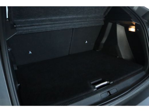 Peugeot 2008 1.2 Turbo 130-PK EAT8 Allure | Cruise Control | Camera | Navigatie | Carplay | Climate | LED | LM... ActivLease financial lease