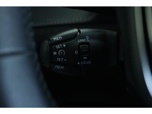 Peugeot 2008 1.2 Turbo 130-PK EAT8 Allure | Cruise Control | Camera | Navigatie | Carplay | Climate | LED | LM... ActivLease financial lease