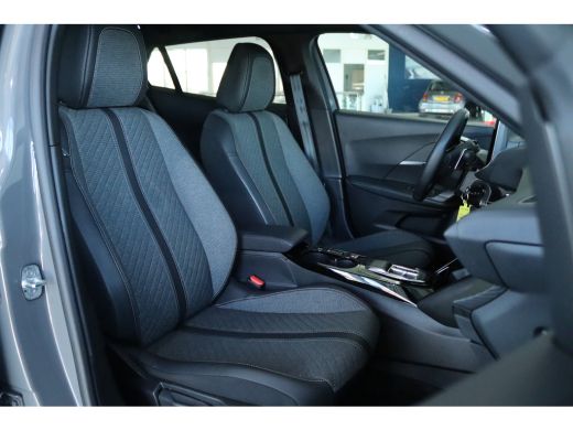 Peugeot 2008 1.2 Turbo 130-PK EAT8 Allure | Cruise Control | Camera | Navigatie | Carplay | Climate | LED | LM... ActivLease financial lease