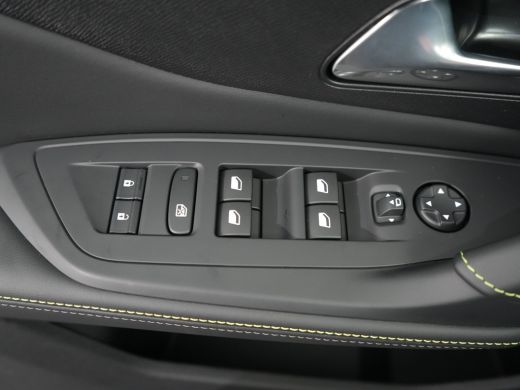 Peugeot 308 GT, (2024-F0) | Driver Sport Pack | Elektrische parkeerrem | Extra getinte achterste zijruiten en... ActivLease financial lease