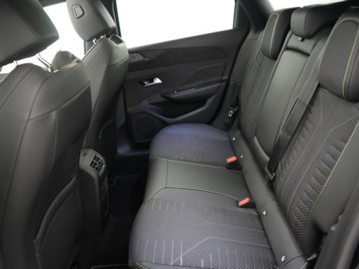 Peugeot 308 GT, (2024-F0) | Driver Sport Pack | Elektrische parkeerrem | Extra getinte achterste zijruiten en... ActivLease financial lease
