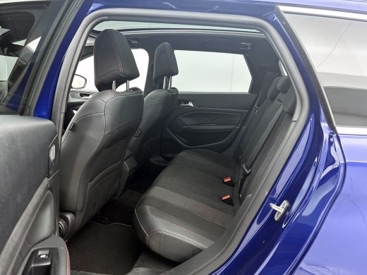 Peugeot 308 SW 1.5 HDi GT-Line *Distributie vv. bij 59.000 km* / Panoramadak / Pdc+Camera / Xenon / Navigatie... ActivLease financial lease