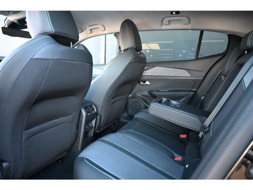 Peugeot 408 1.2 Hybrid 145 e-DCS6 Allure | Adaptive Cruise | Navigatie | Achteruitrijcamera | Climate Control... ActivLease financial lease