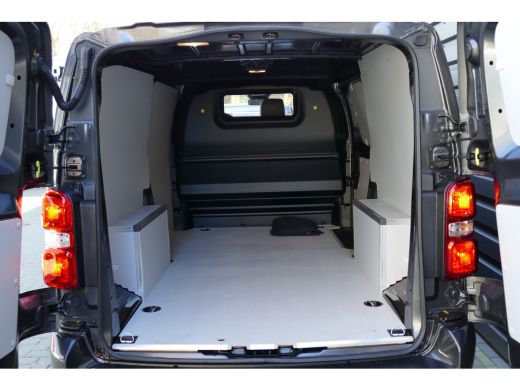 Peugeot e-Expert EV L3 136PK 75KWH STX / LED / CLIMA / PDC / CAMERA / APPLE-ANDROID AUTO / KEYLESS / STOEL-STUURVE... ActivLease financial lease