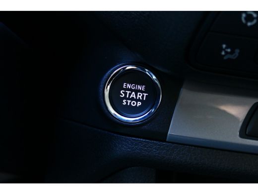 Peugeot e-Expert EV L3 136PK 75KWH STX / LED / CLIMA / PDC / CAMERA / APPLE-ANDROID AUTO / KEYLESS / STOEL-STUURVE... ActivLease financial lease