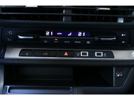 Peugeot e-Expert EV L3 136PK 75KWH STX / LED / CLIMA / PDC / CAMERA / APPLE-ANDROID AUTO / KEYLESS / STOEL-STUURVE... ActivLease financial lease