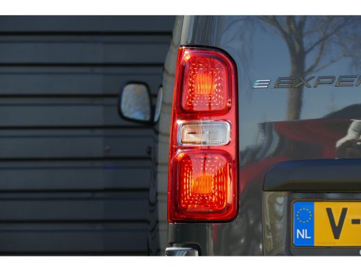 Peugeot e-Expert EV L3 136PK 75KWH STX / LED / CLIMA / PDC / CAMERA / APPLE-ANDROID AUTO / KEYLESS / STOEL-STUURVE... ActivLease financial lease