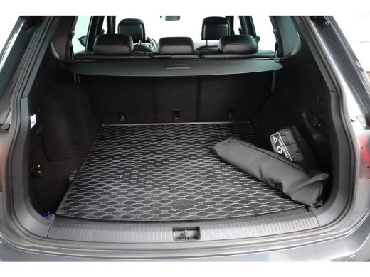 Seat Tarraco e-Hybrid 245 pk Xperience 6-DSG | Wegklapbare Trekhaak | Elektrisch Panoramadak | Achteruitrijcam... ActivLease financial lease