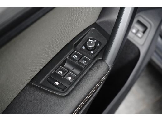 Seat Tarraco e-Hybrid 245 pk Xperience 6-DSG | Wegklapbare Trekhaak | Elektrisch Panoramadak | Achteruitrijcam... ActivLease financial lease